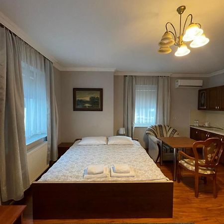 Hotel Arkadia Konskie Exterior photo
