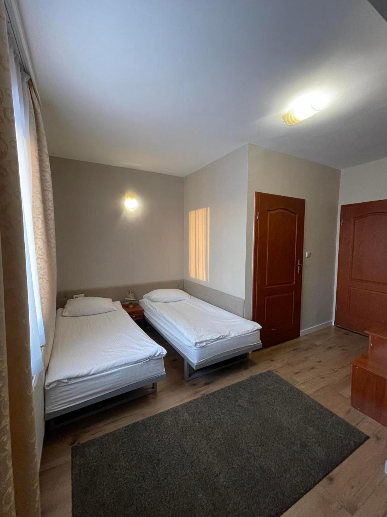 Hotel Arkadia Konskie Exterior photo